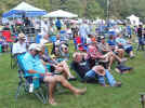 Crowd12.jpg (241959 bytes)