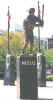 MusialStatue.jpg (15510 bytes)