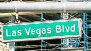 LasVegasStSign.jpg (63199 bytes)